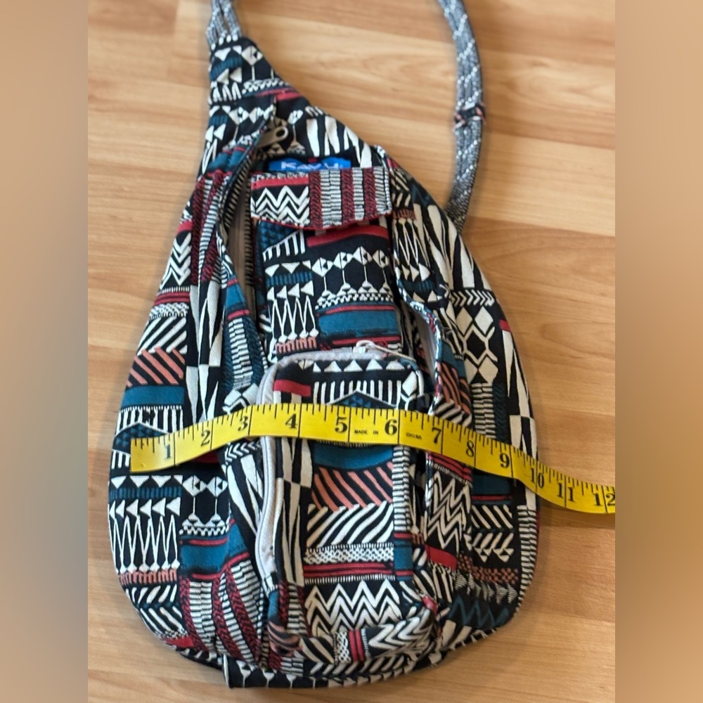 Kavu Rope Geometric Patterned Sling Bag - Picture 5 of 6